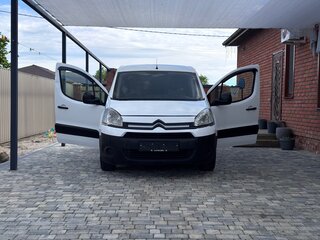 2013 Citroen Berlingo II Рестайлинг, белый, 595000 рублей, вид 2