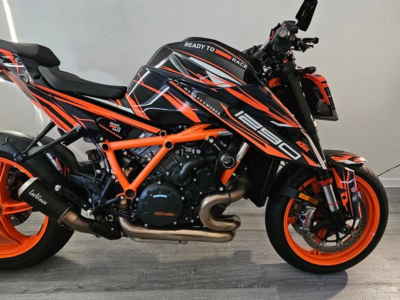 2022 KTM 1290 Super Duke R, оранжевый, 2000000 рублей - вид 2
