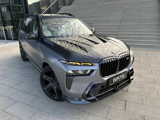 2025 BMW X7 M60i I (G07) Рестайлинг, серебристый, 30163600 рублей, вид 2