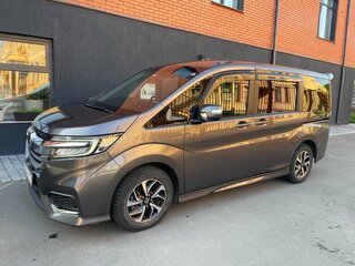 2019 Honda Stepwgn Spada V Рестайлинг, серый, 2850000 рублей, вид 3