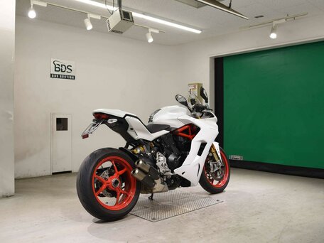 2018 Ducati Supersport, белый, 977000 рублей, вид 5