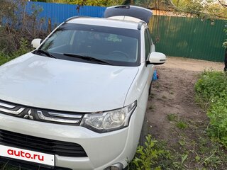 2013 Mitsubishi Outlander III, белый, 1280000 рублей, вид 2