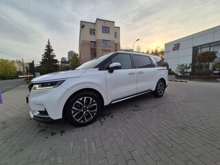 2021 Kia Carnival IV, белый, 3650000 рублей, вид 4