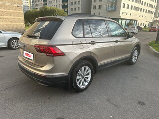 2021 Volkswagen Tiguan II Рестайлинг, бежевый, 3100000 рублей, вид 5
