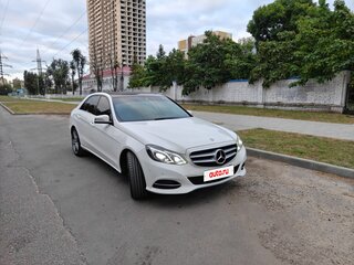 2013 Mercedes-Benz E-Класс 300 IV (W212, S212, C207) Рестайлинг, белый, 2500000 рублей, вид 3