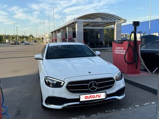 2021 Mercedes-Benz E-Класс 350 V (W213, S213, C238) Рестайлинг, белый, 5450000 рублей, вид 3