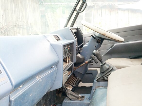 1992 Isuzu Elf (N-series), белый, 1100000 рублей - вид 8