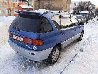 1997 Toyota Ipsum I (M10), синий, 500000 рублей, вид 4
