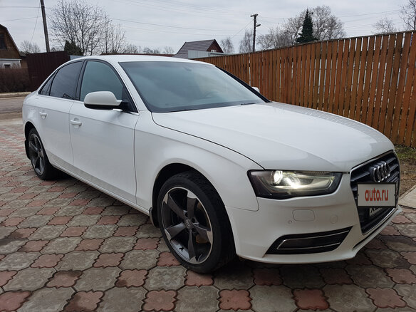 2013 Audi A4 IV (B8) Рестайлинг, белый - вид 2