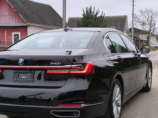 2019 BMW 7 серии Long 740Li xDrive VI (G11/G12) Рестайлинг, чёрный, 3700000 рублей, вид 3