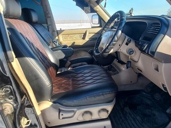 2000 Isuzu Bighorn II, чёрный, 1600000 рублей - вид 13