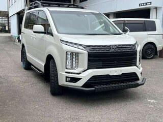 2023 Mitsubishi Delica D:5 I Рестайлинг, белый, 2487000 рублей, вид 3