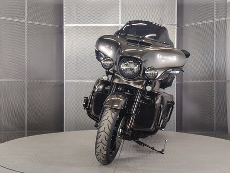 2018 Harley-Davidson Ultra Limited, серый, 2299000 рублей, вид 3