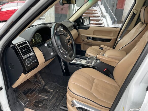 2012 Land Rover Range Rover III Рестайлинг 2, белый, 1870000 рублей - вид 4