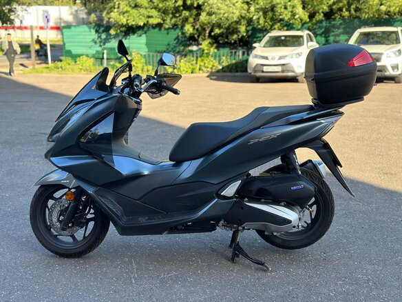 2021 Honda PCX 125, серый, 305000 рублей