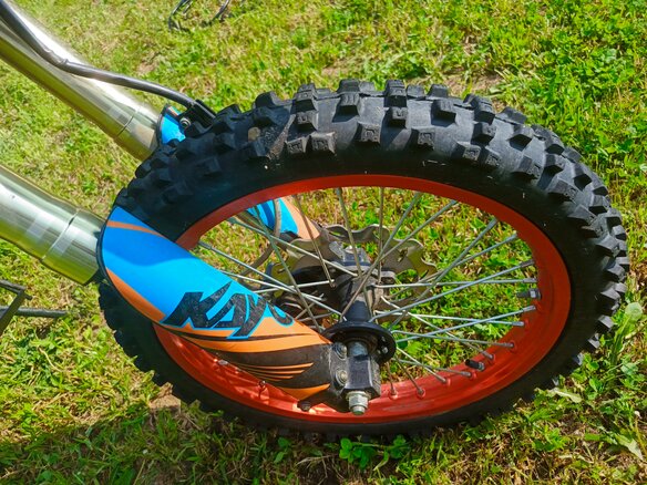 2023 Kayo Evolution YX140EM, золотистый, 90000 рублей - вид 3