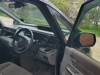 2015 Honda Stepwgn V, чёрный, 1439000 рублей, вид 3