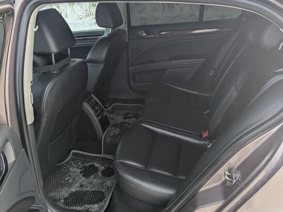 2012 Skoda Superb II, серый, 1250000 рублей - вид 12