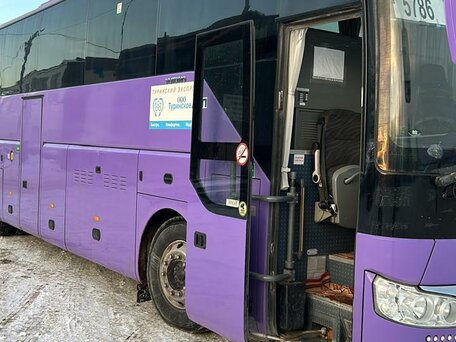 2021 Yutong ZK6122H9, фиолетовый, 10555000 рублей, вид 4