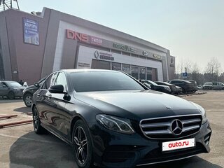 2020 Mercedes-Benz E-Класс 200 V (W213, S213, C238), чёрный, 4000000 рублей, вид 3