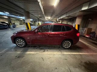 2010 BMW X1 18i I (E84), красный, 990000 рублей, вид 4