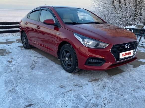 2017 Hyundai Solaris II, красный, 1250000 рублей