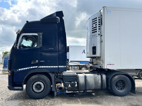 2003 Volvo FH, синий, 2700000 рублей, вид 4