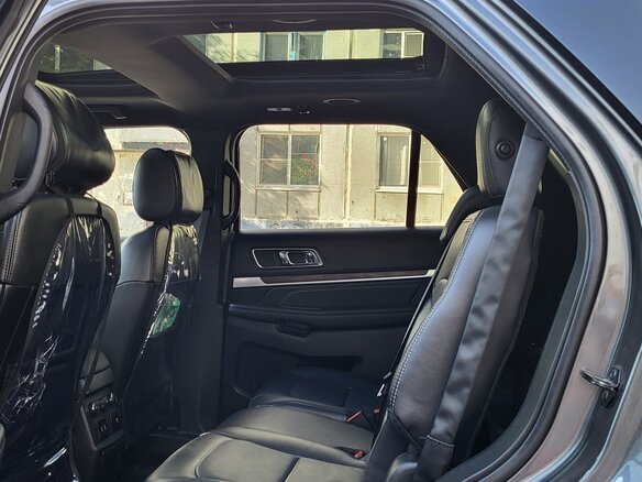 2018 Ford Explorer V Рестайлинг 2, серый, 3540000 рублей - вид 15