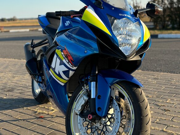2019 Suzuki GSX-R 600, красный, 750000 рублей - вид 1