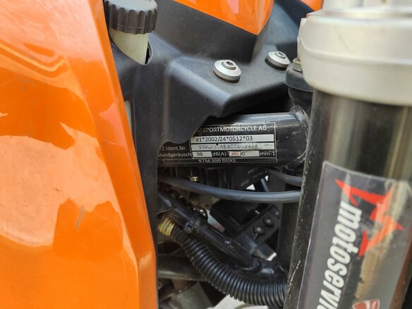 2013 KTM 200 Duke, оранжевый, 210000 рублей - вид 5