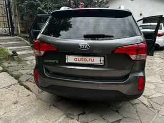 2012 Kia Sorento II Рестайлинг, серый, 1800000 рублей, вид 2