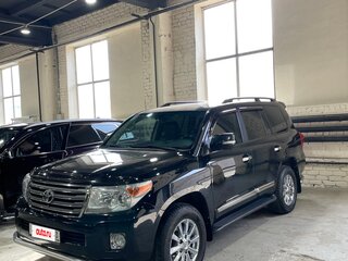 2012 Toyota Land Cruiser 200 Series Рестайлинг 1, чёрный, 3300000 рублей, вид 1