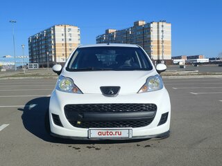 2010 Peugeot 107 I Рестайлинг, белый, 525000 рублей, вид 2