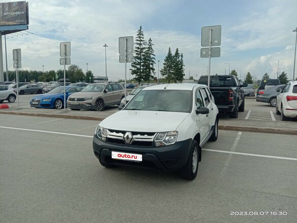 2017 Renault Duster I Рестайлинг, белый, 1150000 рублей - вид 2