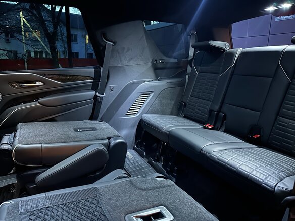 2023 Cadillac Escalade V, чёрный, 15000000 рублей - вид 14