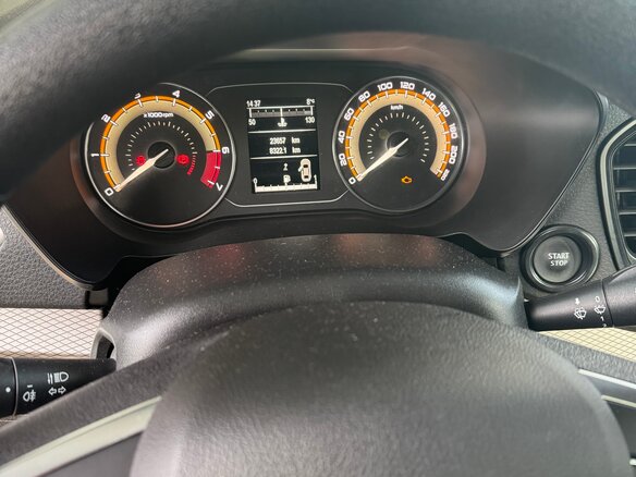 2023 Lada (ВАЗ) Vesta I Рестайлинг (NG), серебристый, 1600000 рублей - вид 6