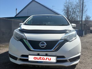 2017 Nissan Note II Рестайлинг, белый, 850000 рублей, вид 2