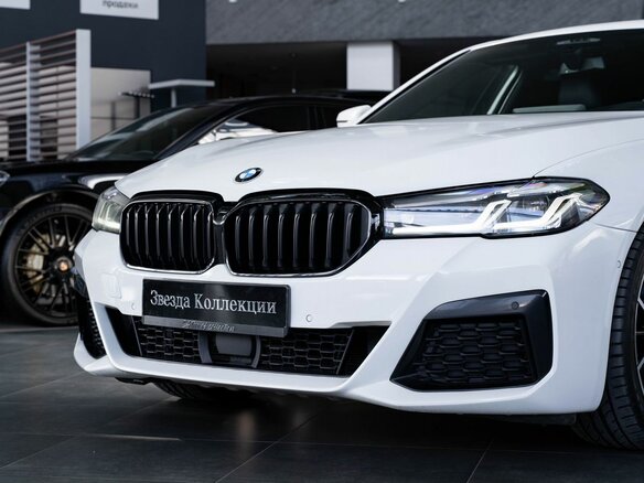 2021 BMW 5 серии 530i xDrive VII (G30/G31/G38) Рестайлинг, белый, 4990000 рублей - вид 10