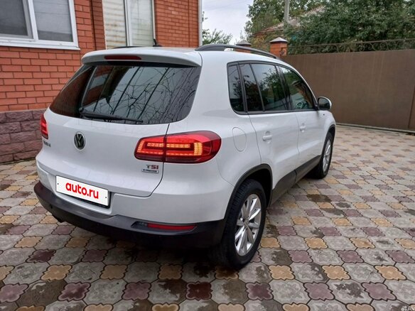 2016 Volkswagen Tiguan Euro 6 I Рестайлинг, белый, 1700000 рублей - вид 6