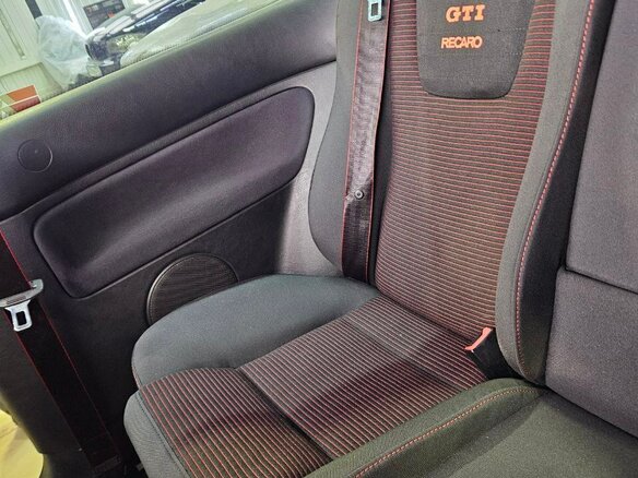 2002 Volkswagen Golf GTI IV, красный, 1250000 рублей - вид 13