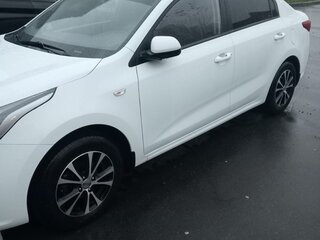 2017 Kia Rio IV, белый, 1450000 рублей, вид 5