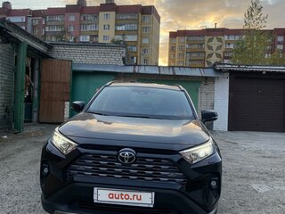 2023 Toyota RAV4 V (XA50), чёрный, 5000000 рублей, вид 1