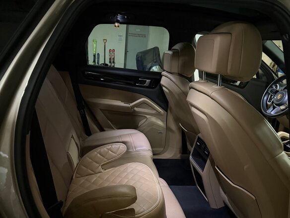 2019 Porsche Cayenne S III, бежевый, 5800000 рублей - вид 32
