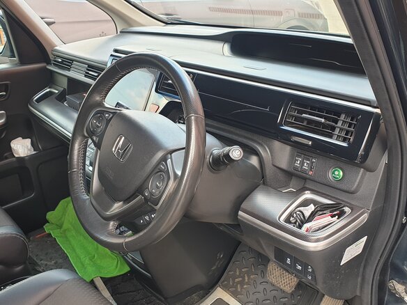 2019 Honda Stepwgn Spada V Рестайлинг, зелёный, 3150000 рублей - вид 10