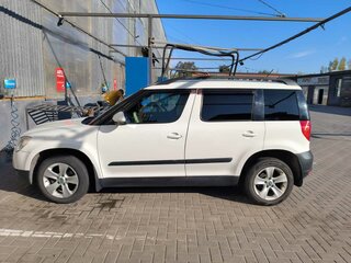 2013 Skoda Yeti I, белый, 900000 рублей, вид 3