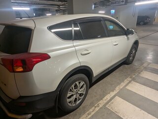2014 Toyota RAV4 IV (XA40), белый, 2215000 рублей, вид 3