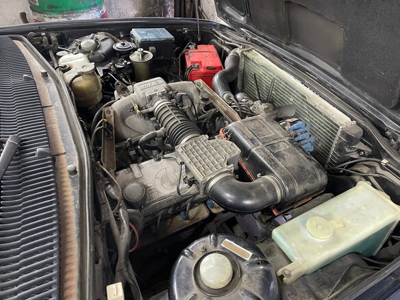 1986 BMW 7 серии 733i 5-speed I (E23), чёрный, 2000000 рублей - вид 6