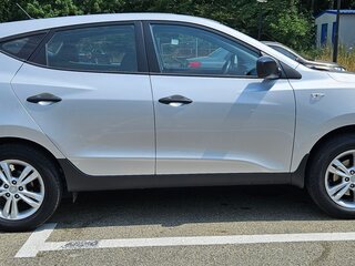 2013 Hyundai ix35 I, серебристый, 1620000 рублей, вид 3