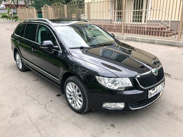 2012 Skoda Superb II, чёрный - вид 2