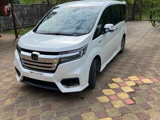 2019 Honda Stepwgn Spada V Рестайлинг, белый, 2750000 рублей, вид 2